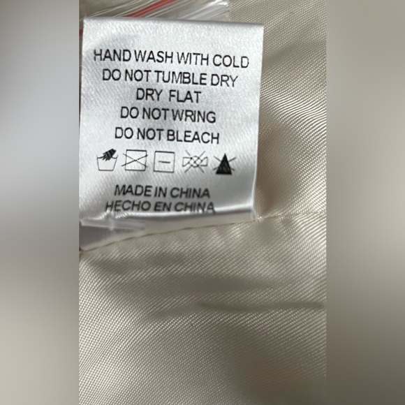 Beivy Brand Linen-Blend Cream Blazer Size: Large-New With Tags-from The Buckle - Picture 13 of 15